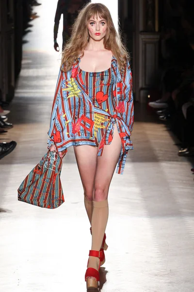 Look 37